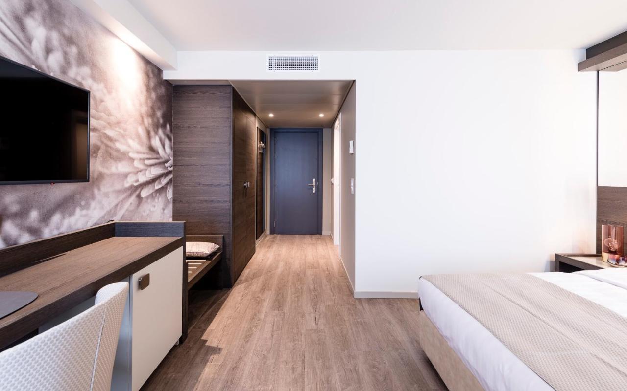 Ambassador Boutique Hotel Nyon Kültér fotó